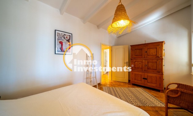 Reventa - Chalet independiente - El Campello - Pueblo Español - Coveta Fumá