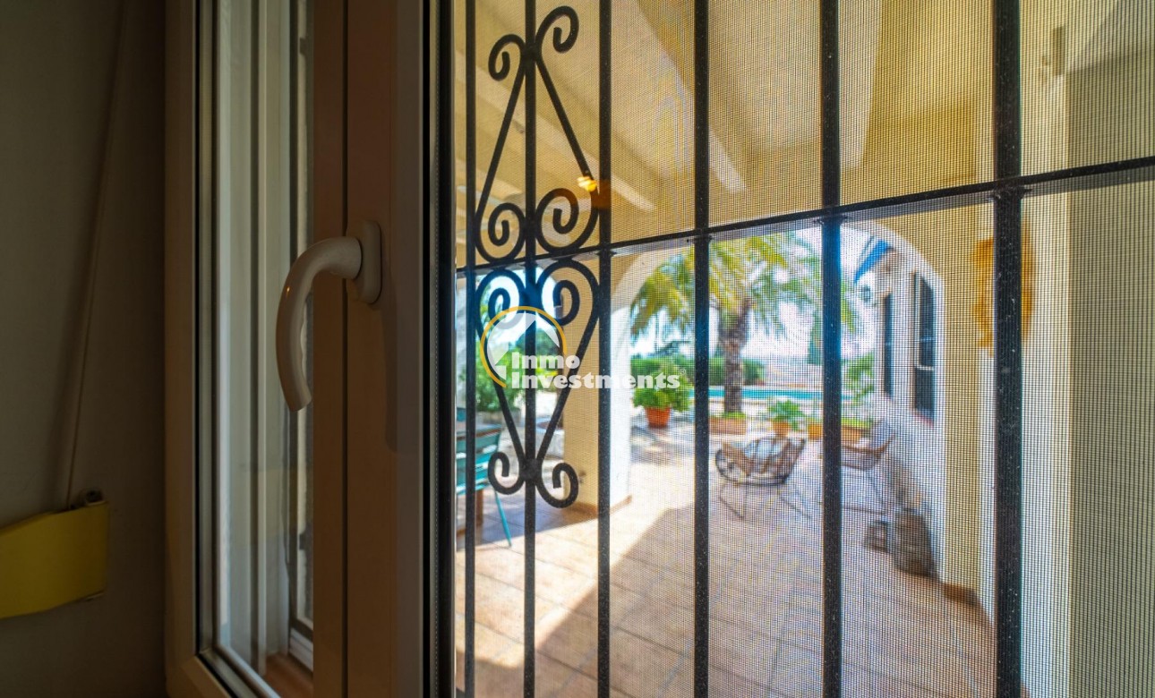 Reventa - Chalet independiente - El Campello - Pueblo Español - Coveta Fumá