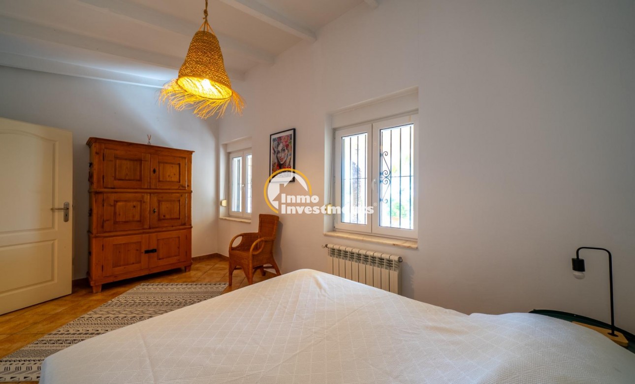 Reventa - Chalet independiente - El Campello - Pueblo Español - Coveta Fumá