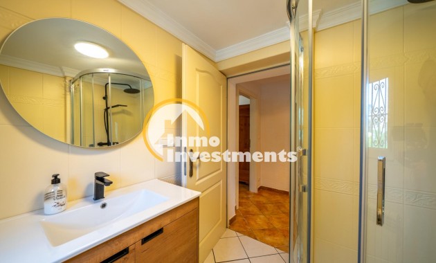 Reventa - Chalet independiente - El Campello - Pueblo Español - Coveta Fumá