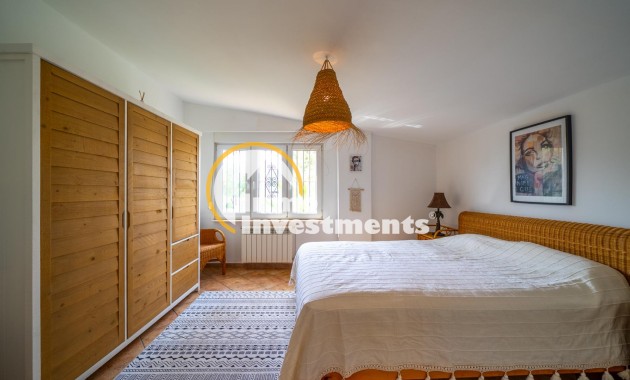 Reventa - Chalet independiente - El Campello - Pueblo Español - Coveta Fumá