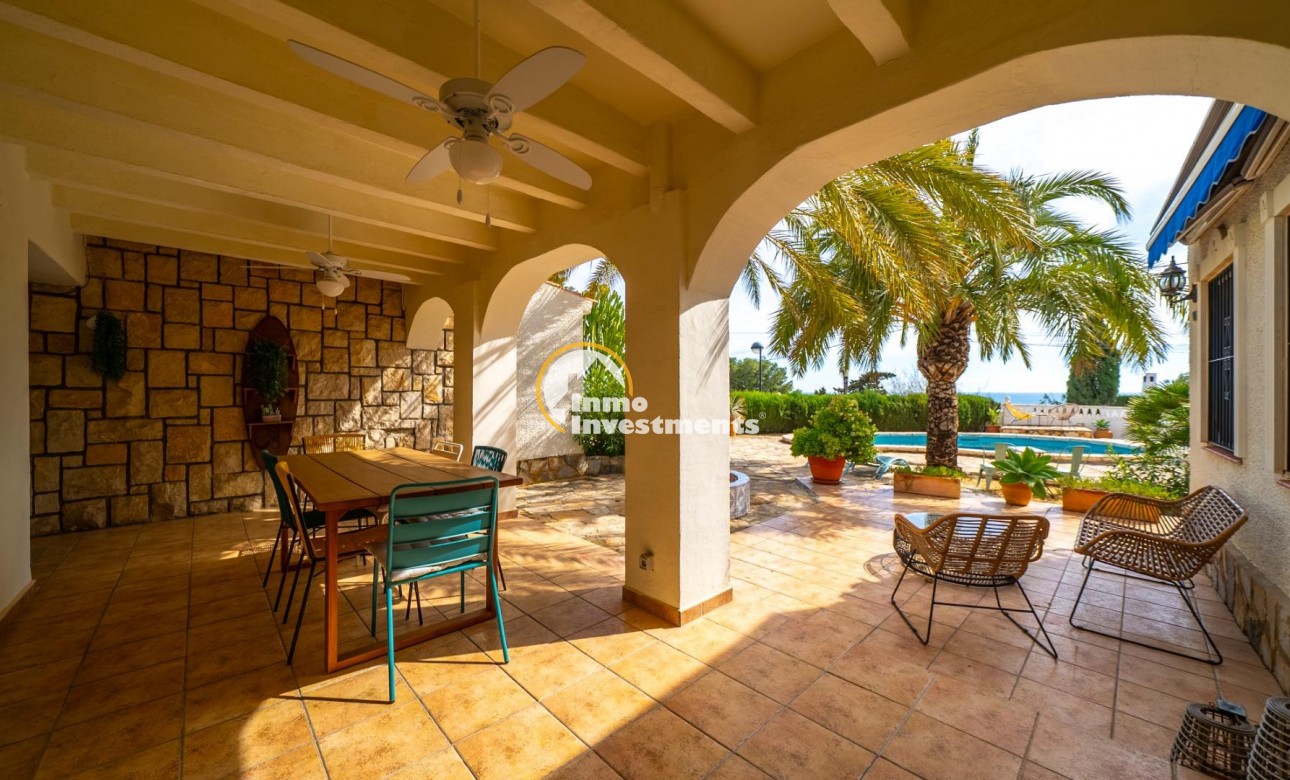 Reventa - Chalet independiente - El Campello - Pueblo Español - Coveta Fumá