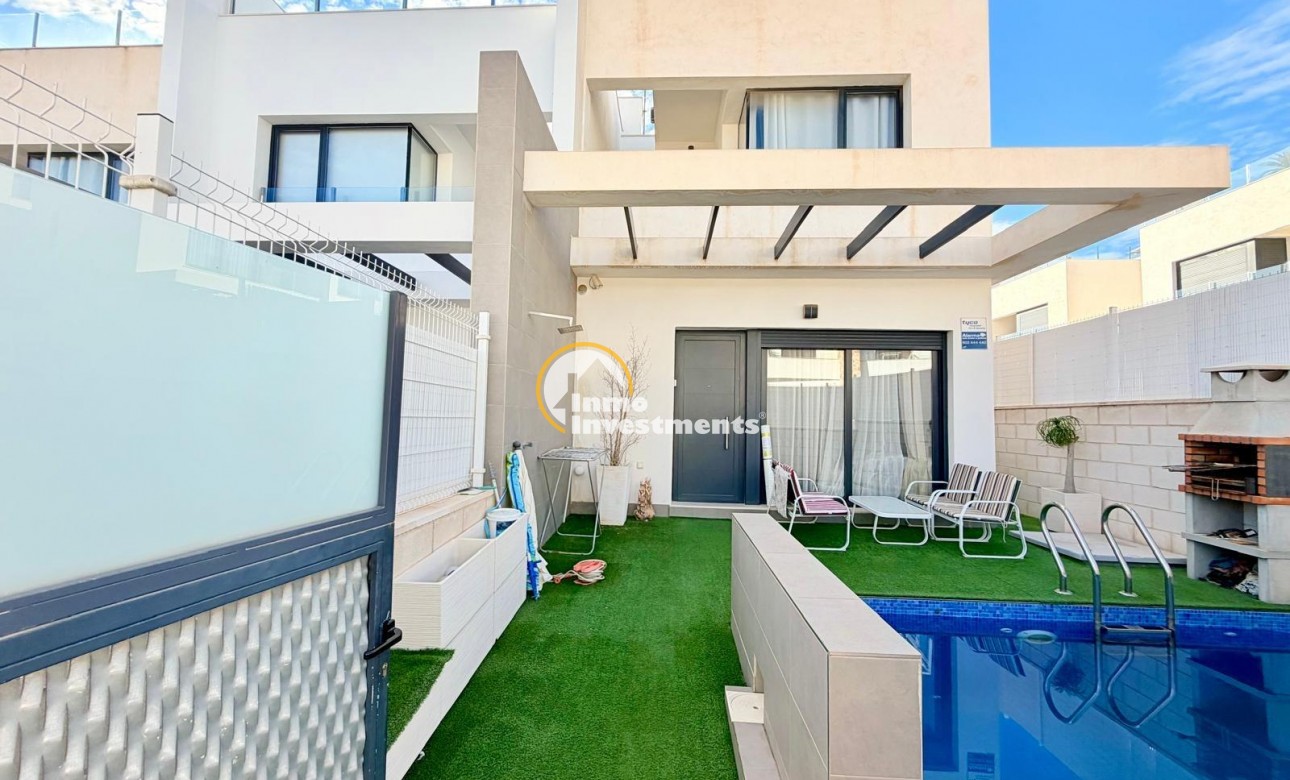 Reventa - Chalet independiente - Orihuela Costa - PAU 26