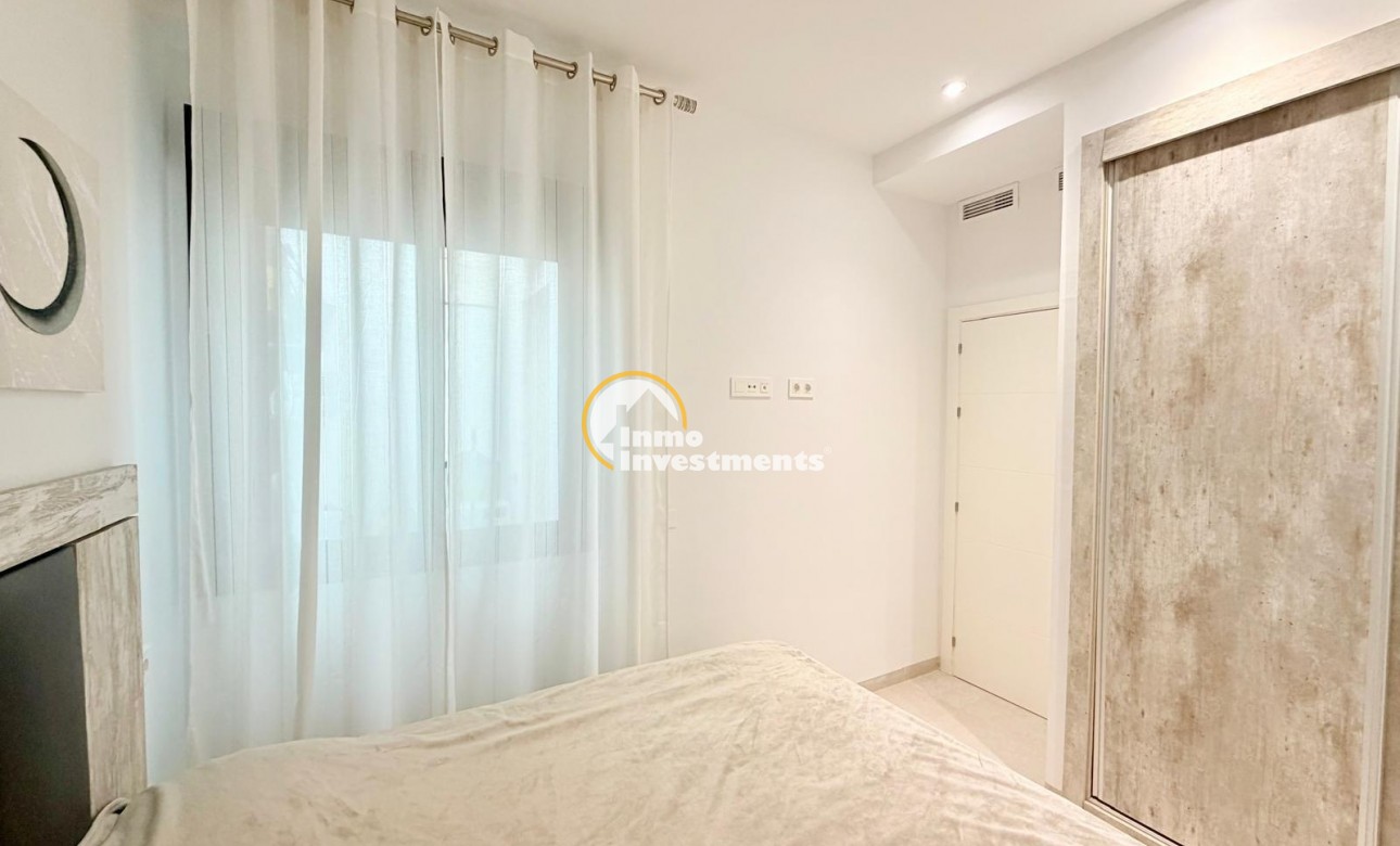 Reventa - Chalet independiente - Orihuela Costa - PAU 26