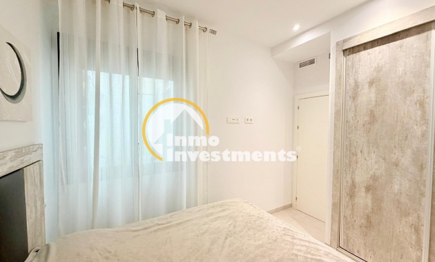 Reventa - Chalet independiente - Orihuela Costa - PAU 26