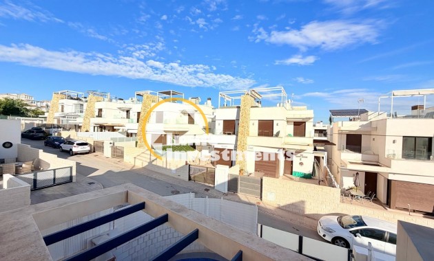 Reventa - Chalet independiente - Orihuela Costa - PAU 26