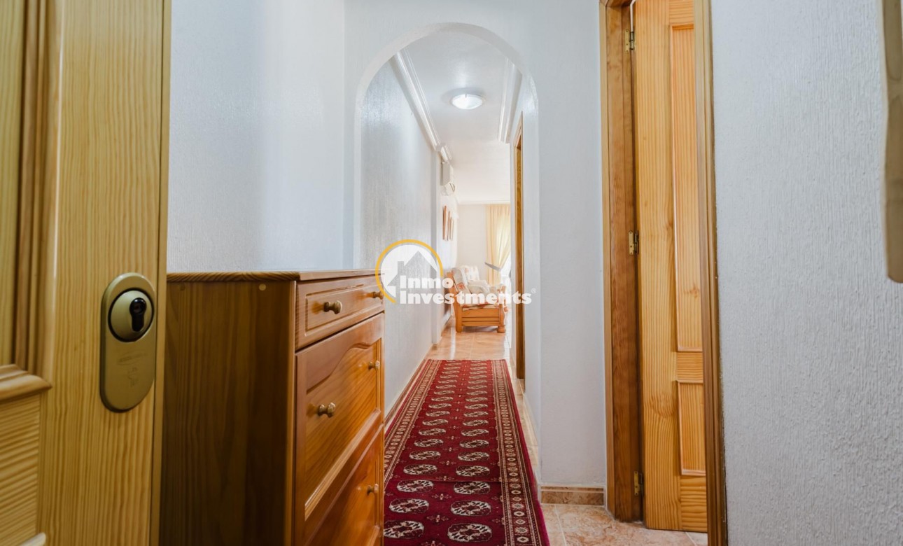 Resale - Apartment - Torrevieja - PARQUE DE LAS NACIONES