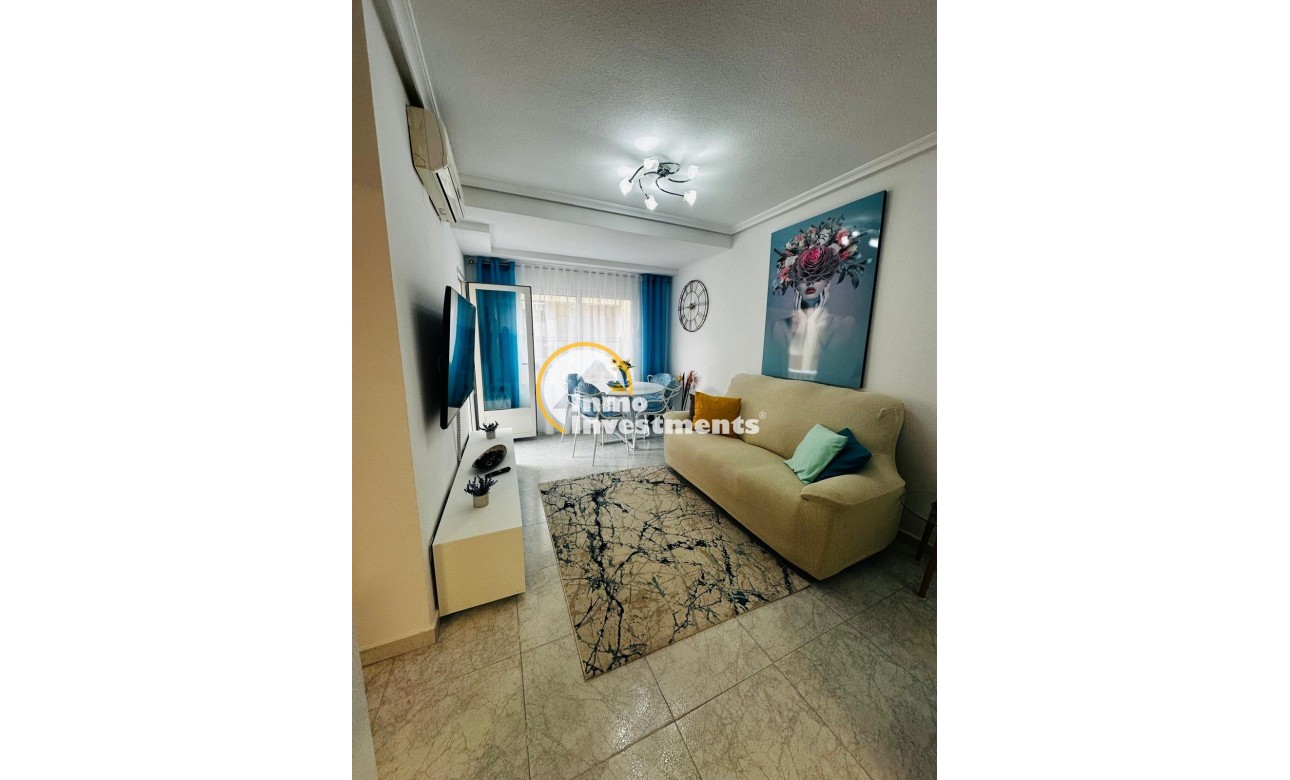 Resale - Apartment - Torrevieja - Playa del Cura