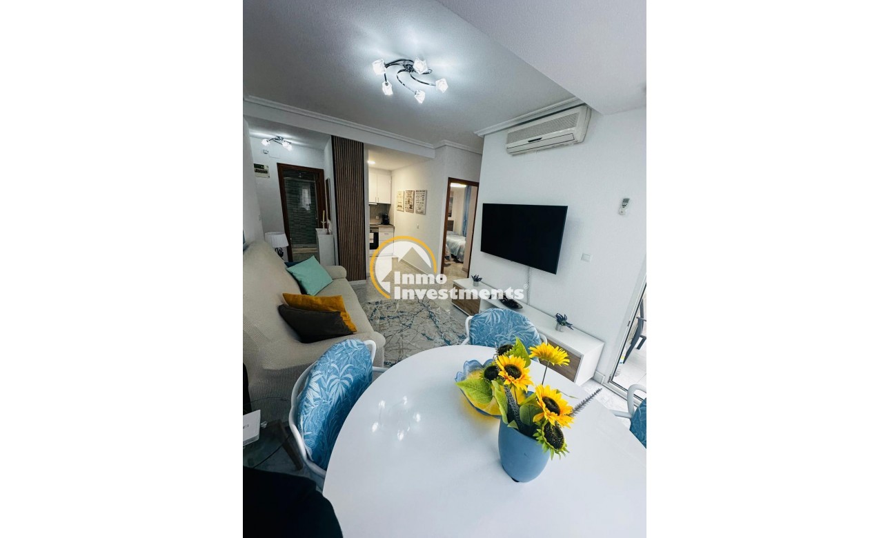 Resale - Apartment - Torrevieja - Playa del Cura