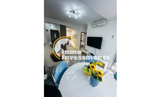 Resale - Apartment - Torrevieja - Playa del Cura