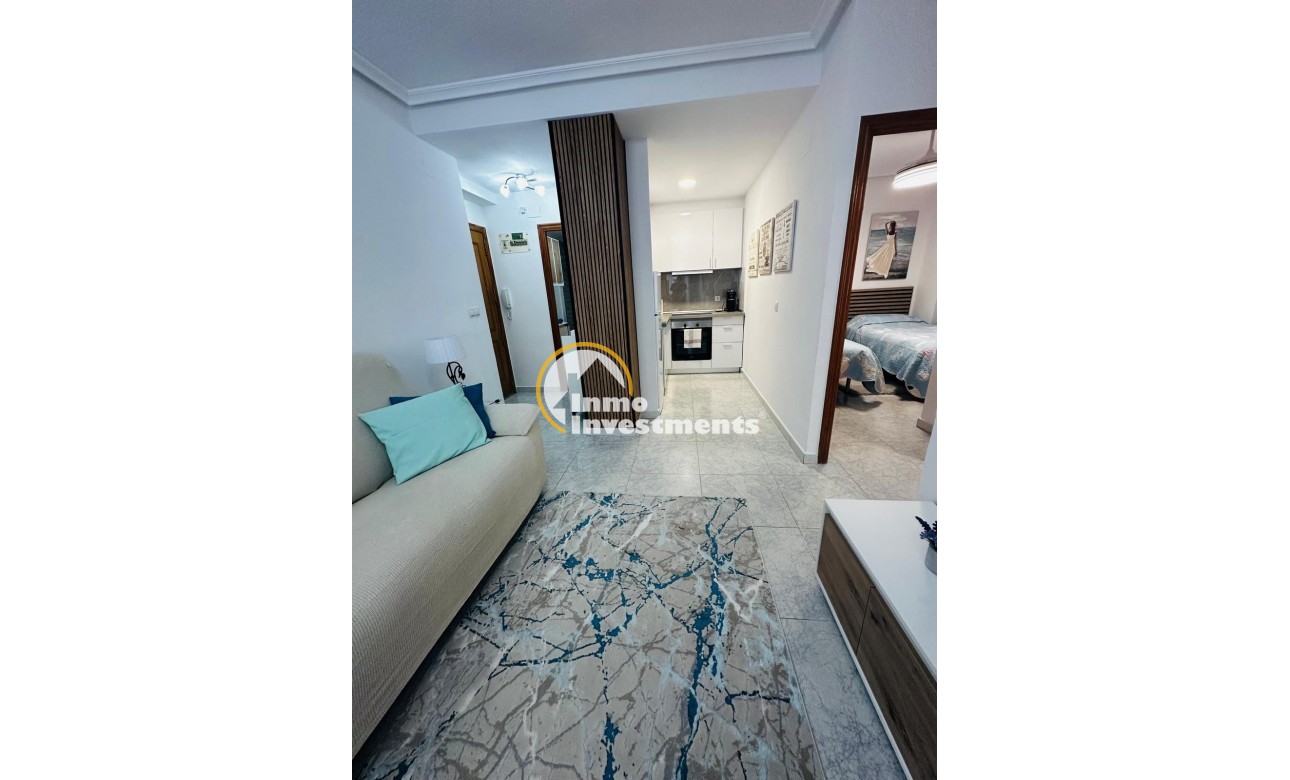 Resale - Apartment - Torrevieja - Playa del Cura