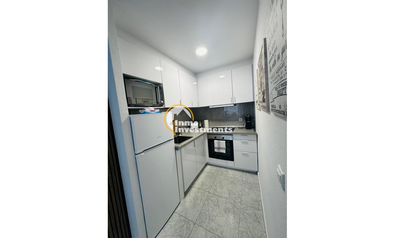 Resale - Apartment - Torrevieja - Playa del Cura