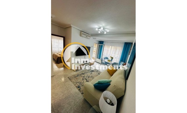 Resale - Apartment - Torrevieja - Playa del Cura