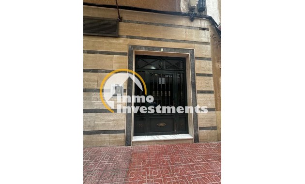 Resale - Apartment - Torrevieja - Playa del Cura