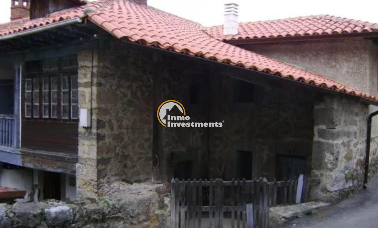 Reventa - stone house - Oviedo