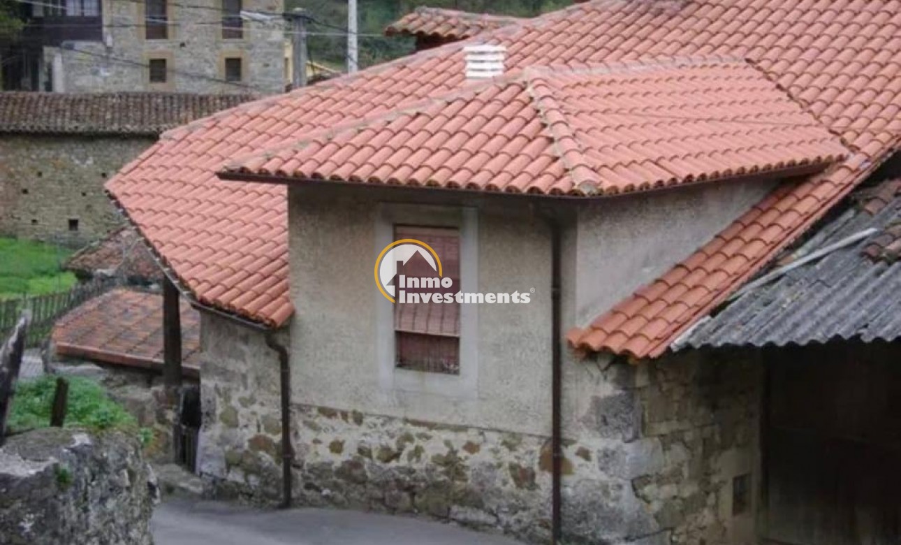 Reventa - stone house - Oviedo