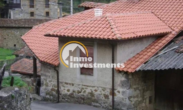 Reventa - stone house - Oviedo