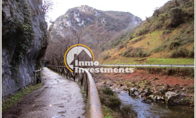 Reventa - stone house - Oviedo