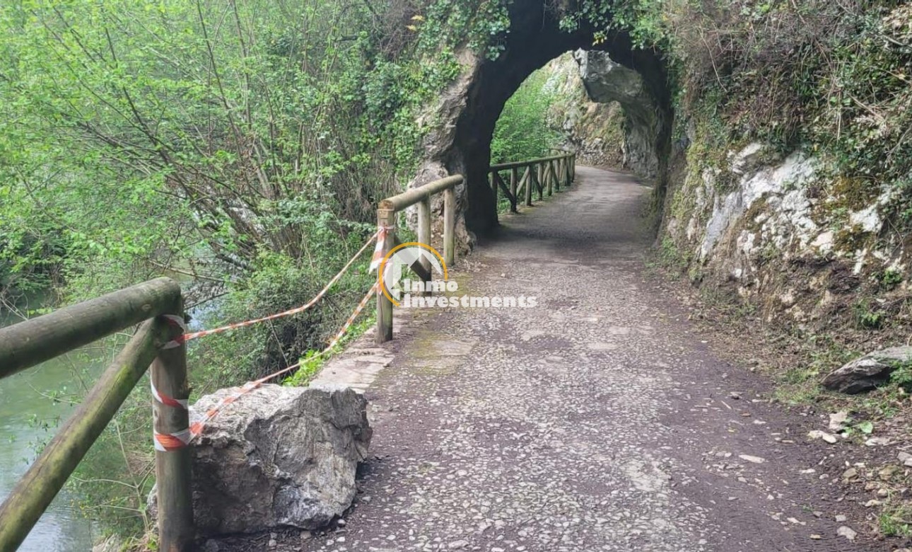 Reventa - stone house - Oviedo