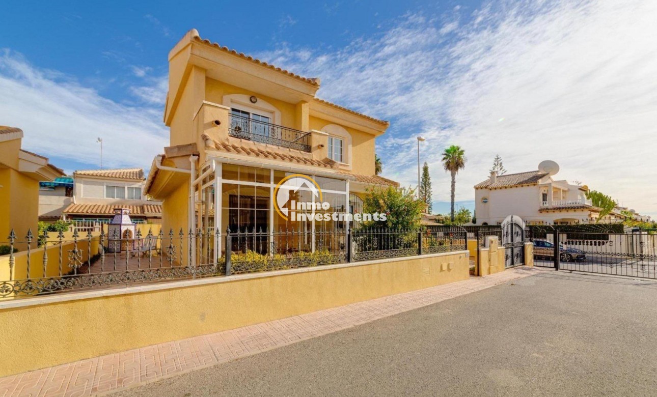 Till salu - Villa - Orihuela Costa - Playa Flamenca