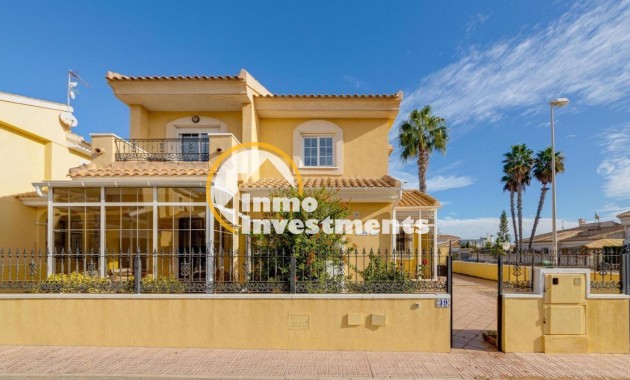 Till salu - Villa - Orihuela Costa - Playa Flamenca