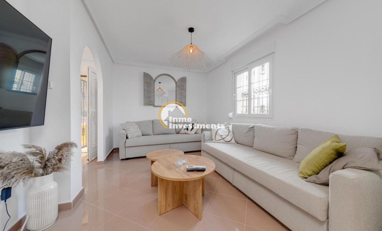 Till salu - Villa - Orihuela Costa - Playa Flamenca