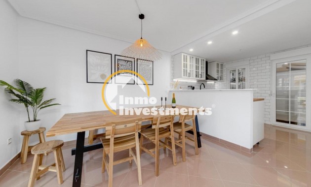 Till salu - Villa - Orihuela Costa - Playa Flamenca