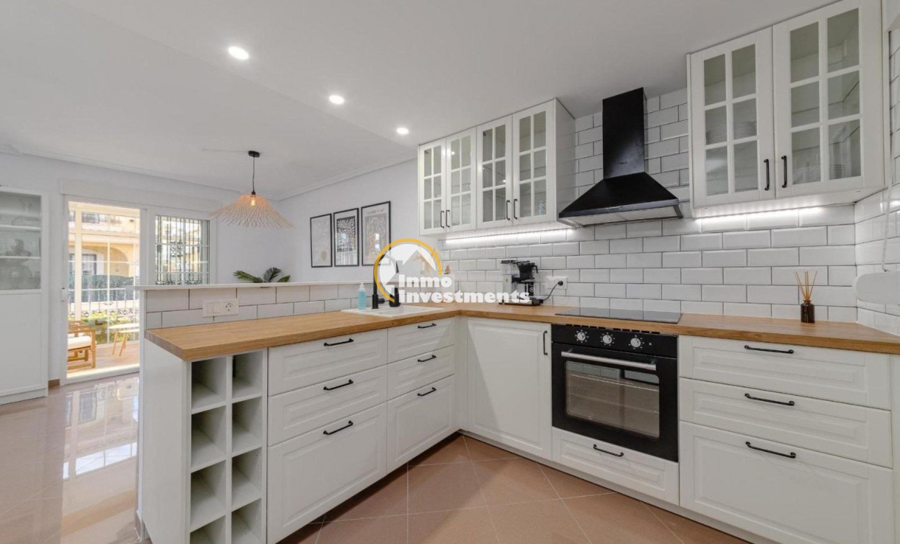 Till salu - Villa - Orihuela Costa - Playa Flamenca