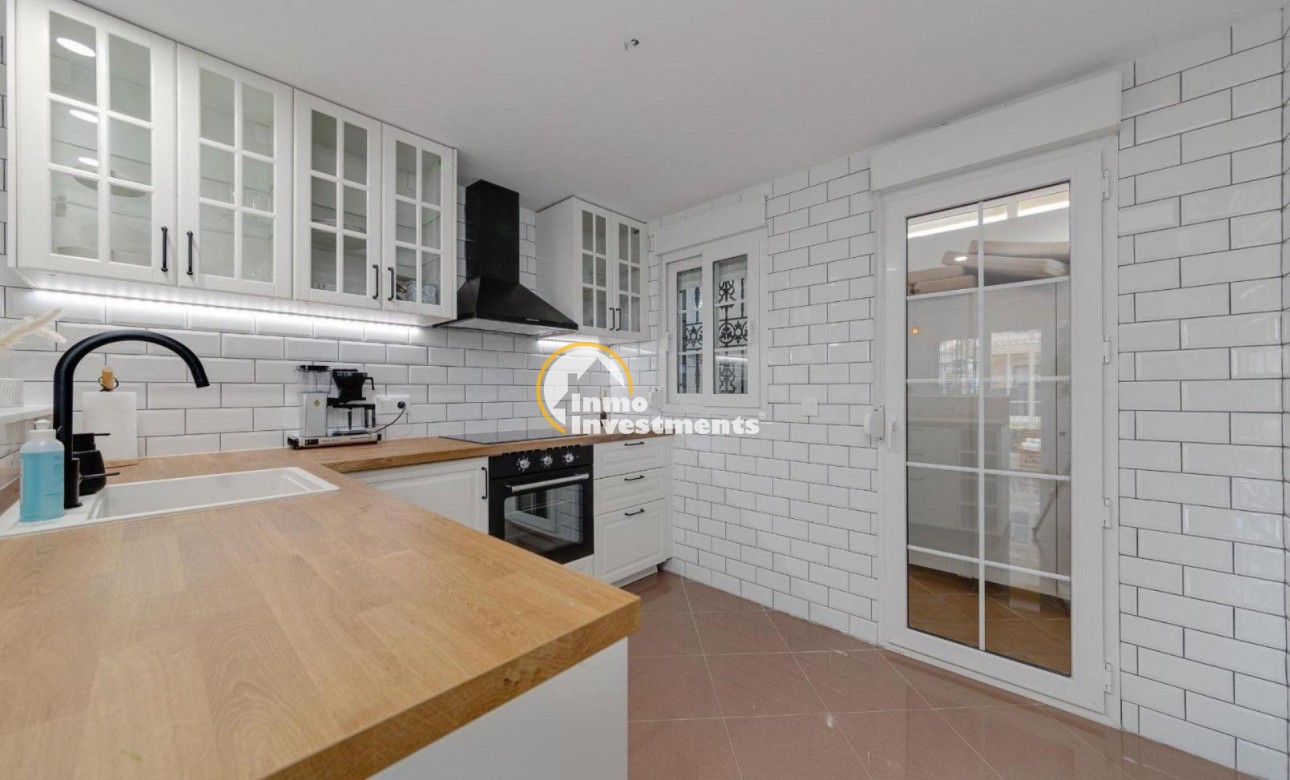 Till salu - Villa - Orihuela Costa - Playa Flamenca