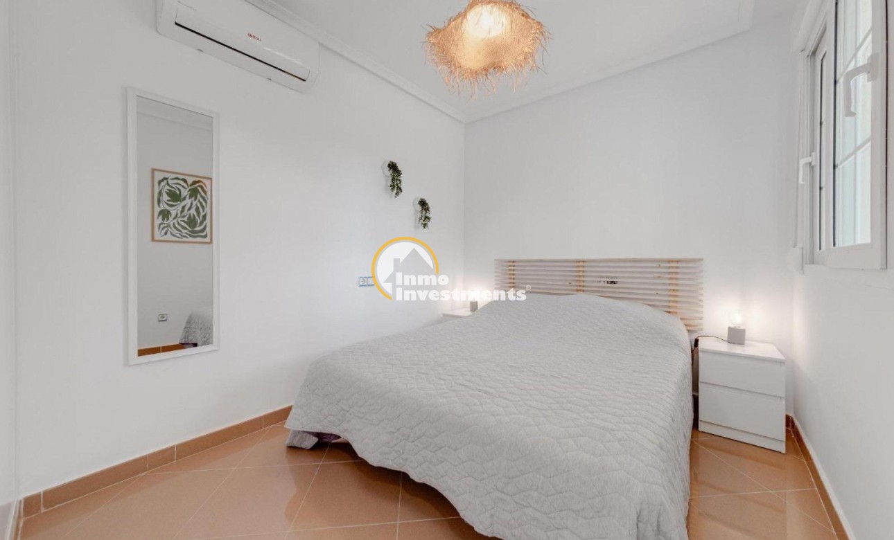 Till salu - Villa - Orihuela Costa - Playa Flamenca