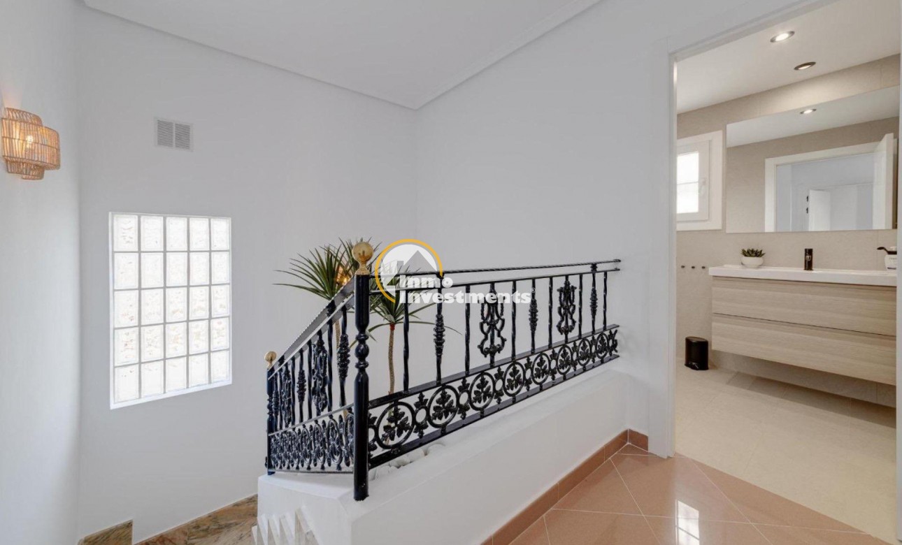 Till salu - Villa - Orihuela Costa - Playa Flamenca