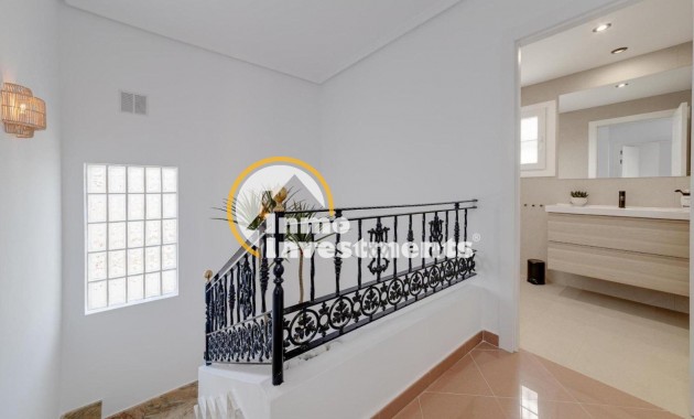 Till salu - Villa - Orihuela Costa - Playa Flamenca