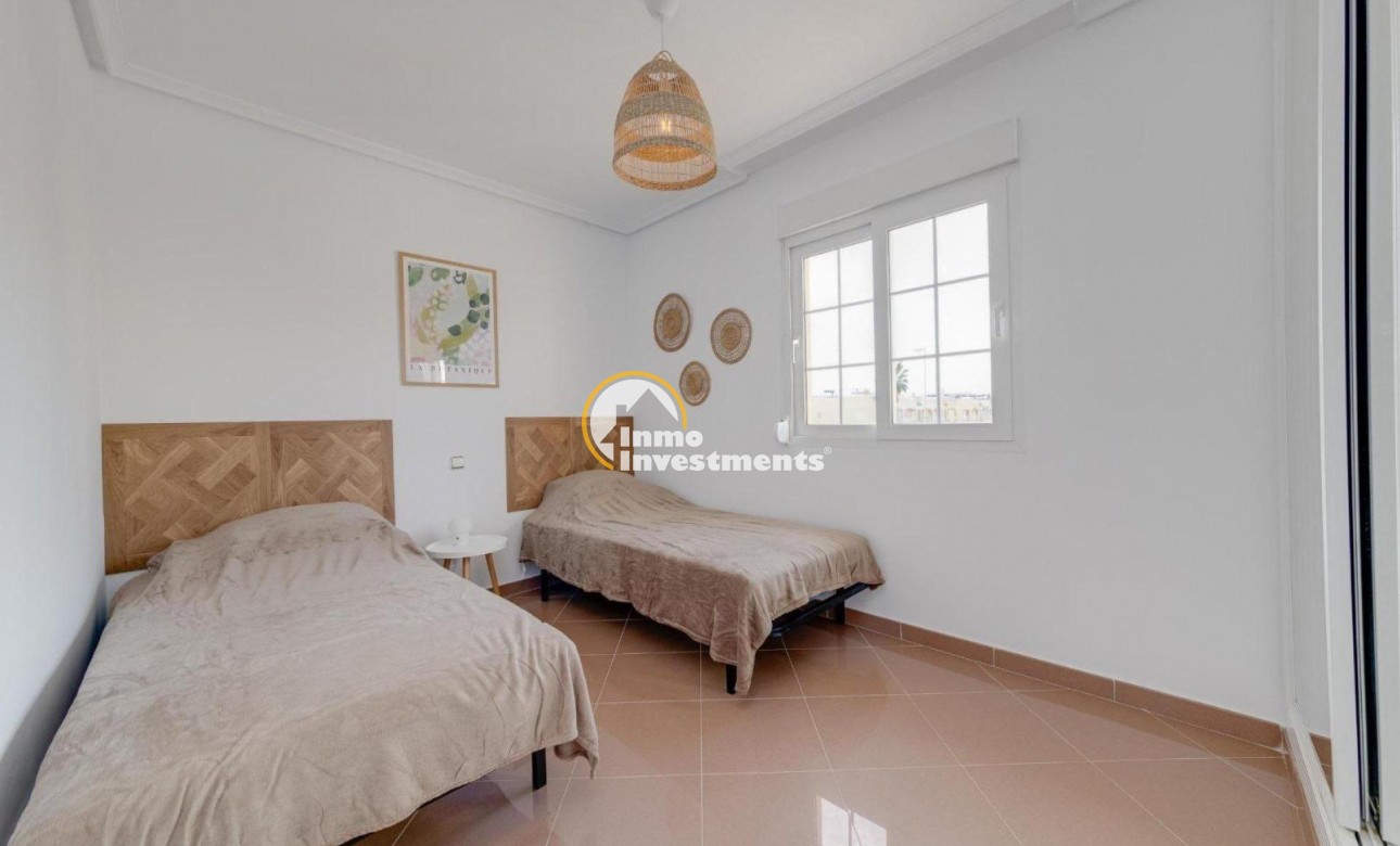 Till salu - Villa - Orihuela Costa - Playa Flamenca