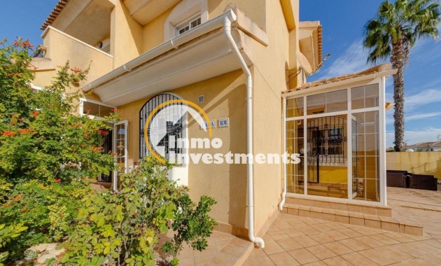 Till salu - Villa - Orihuela Costa - Playa Flamenca