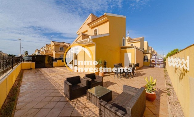 Till salu - Villa - Orihuela Costa - Playa Flamenca