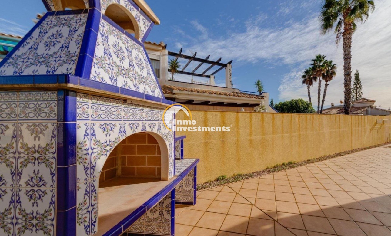 Till salu - Villa - Orihuela Costa - Playa Flamenca