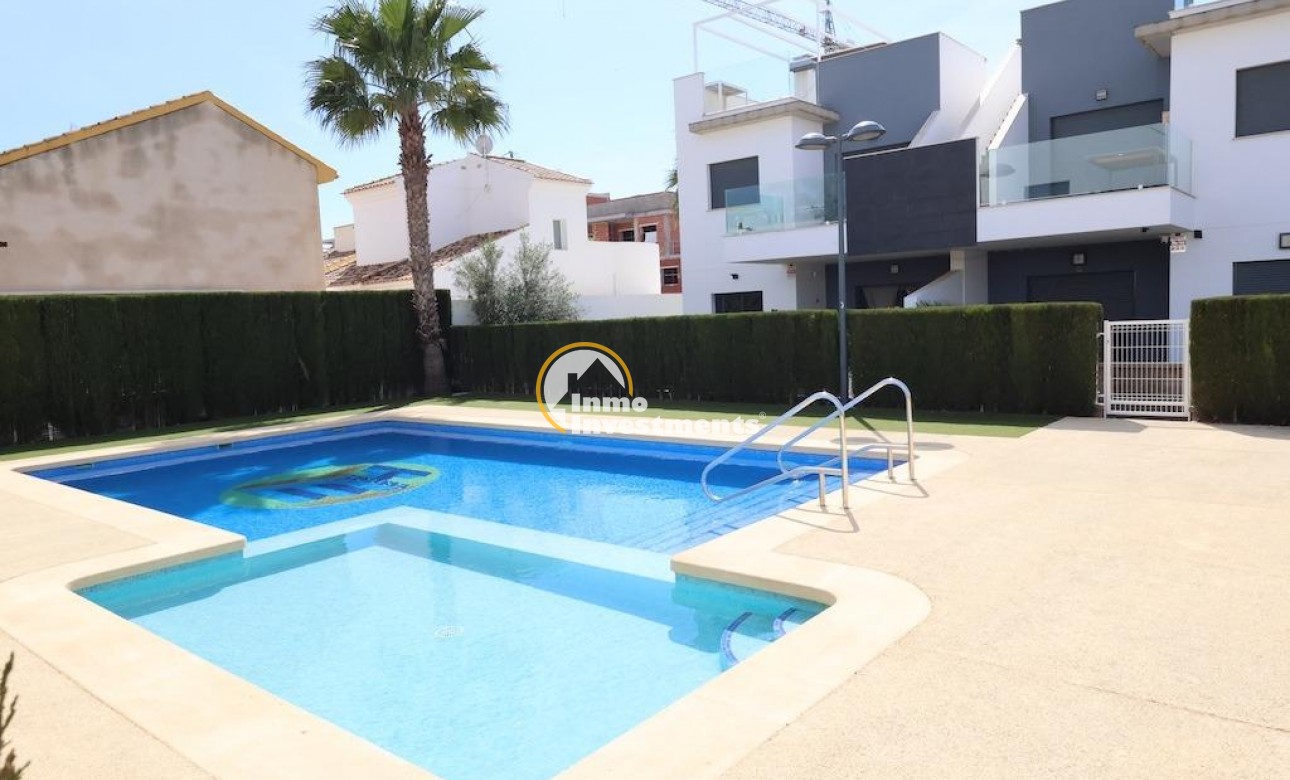 Resale - Bungalow - Pilar de la Horadada - Zona Pueblo