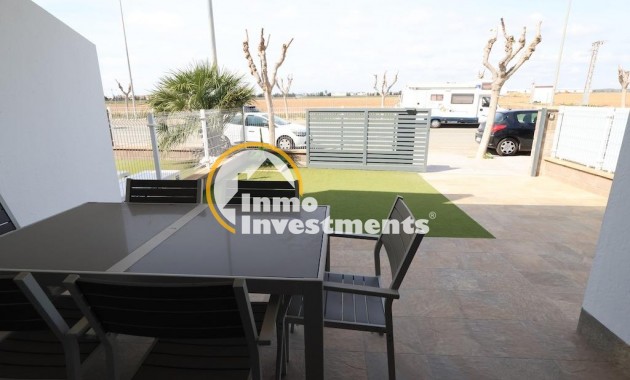 Resale - Bungalow - Pilar de la Horadada - Zona Pueblo