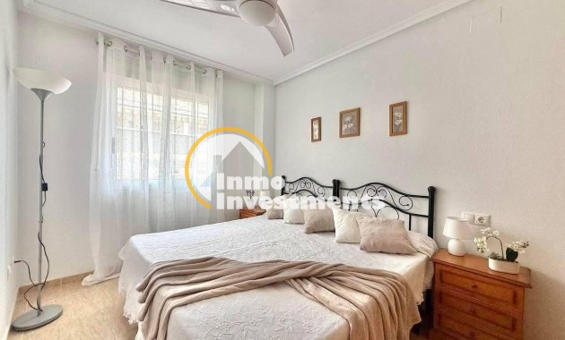 Reventa - Apartamento - Torrevieja - Playa del Cura