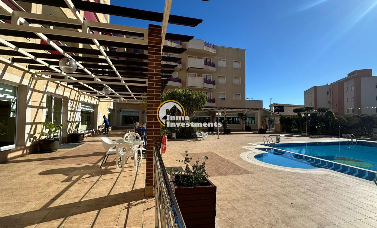 Reventa - Apartamento - Orihuela Costa - Campoamor