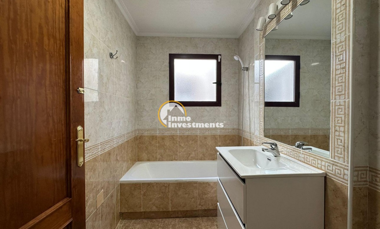 Reventa - Apartamento - Orihuela Costa - Campoamor