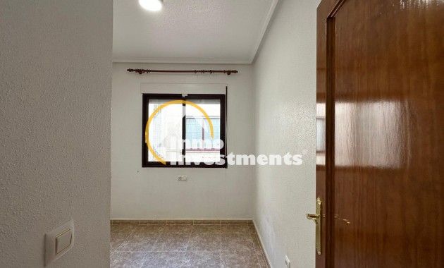 Reventa - Apartamento - Orihuela Costa - Campoamor