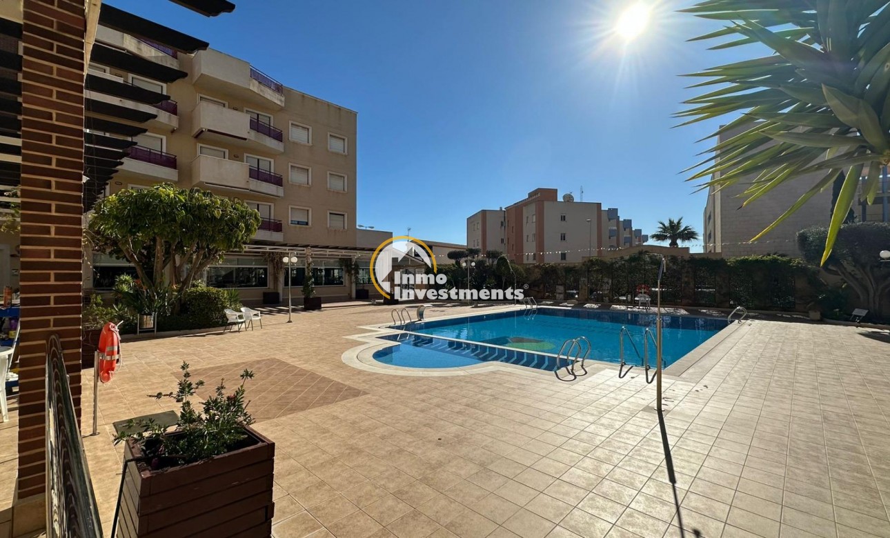 Reventa - Apartamento - Orihuela Costa - Campoamor
