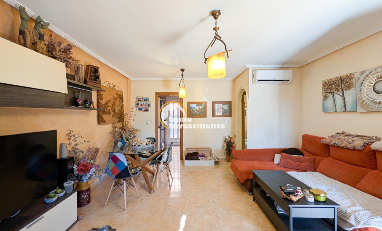 Reventa - Chalet independiente - Torrevieja - Aguas Nuevas