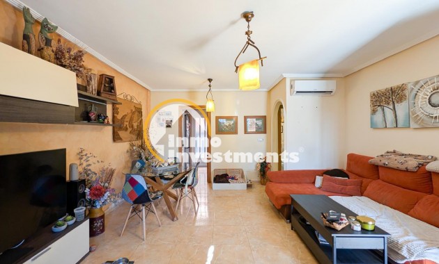 Reventa - Chalet independiente - Torrevieja - Aguas Nuevas