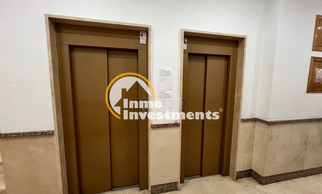 Reventa - Apartamento - Torrevieja - Centro