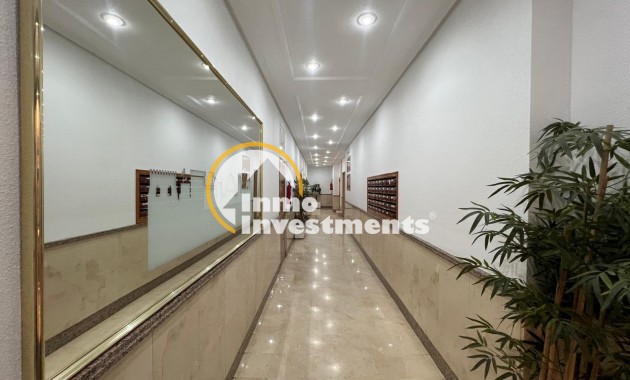 Reventa - Apartamento - Torrevieja - Centro