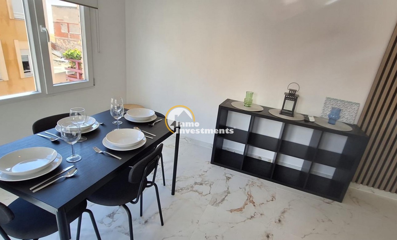 Reventa - Apartamento - Torrevieja - Estacion de autobuses