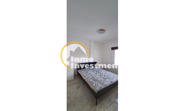 Reventa - Apartamento - Torrevieja - Estacion de autobuses
