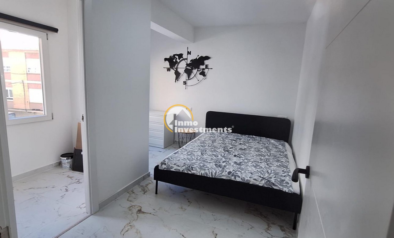 Reventa - Apartamento - Torrevieja - Estacion de autobuses